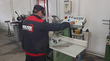 Prolisok Tamplarie PVC, Tamplarie Aluminiu, Termopane, Usi Garaj