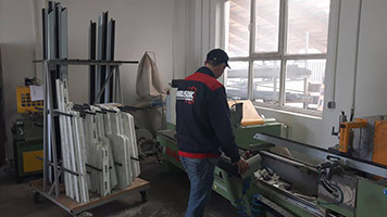 Prolisok Tamplarie PVC, Tamplarie Aluminiu, Termopane, Usi Garaj